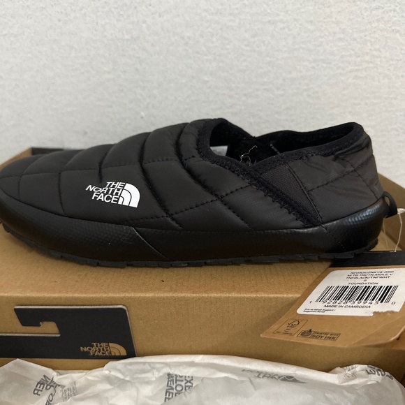 Shoes - Picture 1 of 5